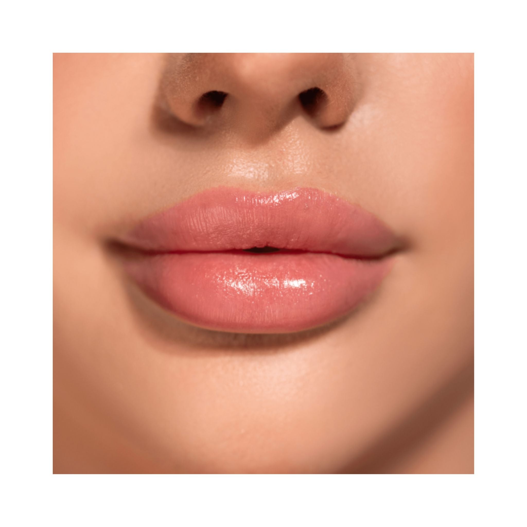 Zola verzorgende Lippenbalsem met sheaboter en carnaubawas in luxe verpakking.